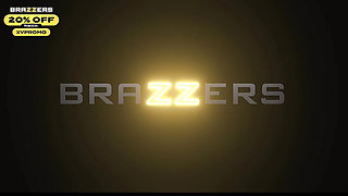 Sneaky Party Pussy.Scarlit Scandal Brazzers