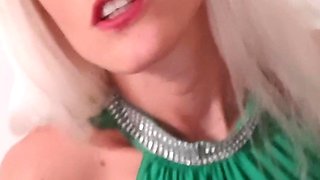 Amateur blonde babe masturbates on cam