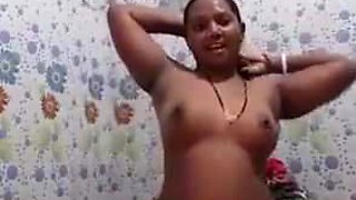 Tamil Aunty Shower