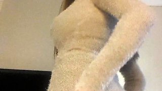 Blonde tight pussy babe solo toy fun in glamour masturbation