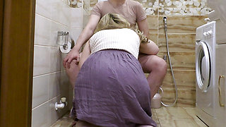 stepmom gave blowjob to stepson in the toilet and had sex with him