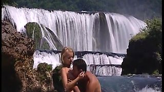 Dora Venter Is Outdoors Masturbating as She Gets Her Asshole Screwed - Private Porn Sex Videos