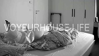 Horny fat arab housewife fingered on amateur hidden cam