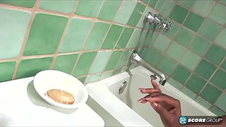 Black Legs in the Bath