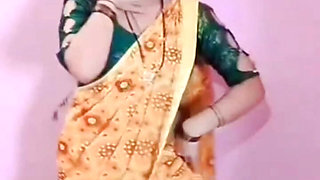 Delhi girl full fun in Her house with her boyfriend