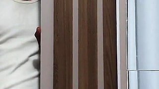 Amigo Do Meu Entiado Escondido No Guarda Roupa a Madrasta Ensinou O Inocente a Trepar