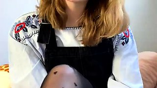 Blonde teen vicki toy fuck her shave sex holes