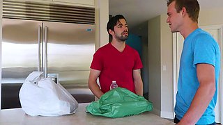 Kinky handsome twunk assfucked hard