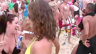 Beautiful naked blonde kiss, twerk, in a beach party