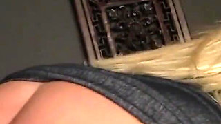 Britney Amber gets surprised for a huge cock to suck deep