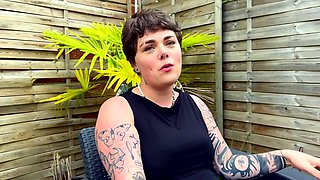 Gina, 27 years old, a very naughty French teacher... - Jacquie et Michel TV