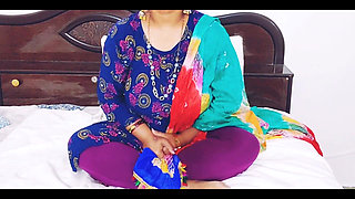 Devar Came Home and Fuck the Bhabhi Indian Sex with Clear Hindi Audio