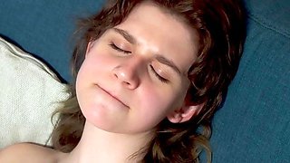 Defloration - Lili Petite