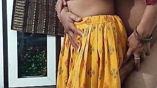 Tharki father-in-law gave video to his daughter-in-law from behind
