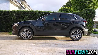 SUPERSIZED BIG BEAUTIFUL WOMEN sis orders sniffer bro to have intercourse her