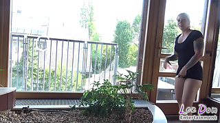 Cute Bonnie Dolce Cums Incredibly Hard!