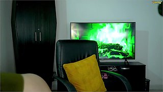 Horny whore mind-blowing hot solo clip