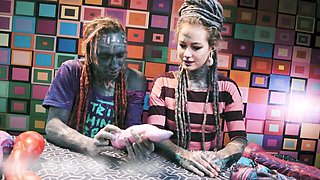 Tempting Anuskatzz and Lily Lu's unboxing trailer