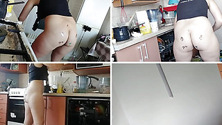 The sexy prepares breakfast naked