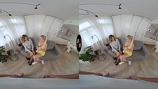 Jenny Wild, Leidy De Leon VR Porn: Mom's Double Gift - VirtualTaboo