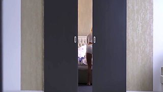 Lucky Stepson Gets Legendary Deepthroat From Sexy Stepmom With Candee Licious And White Devil