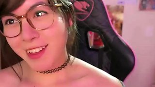 Close up teen pussy gaping action