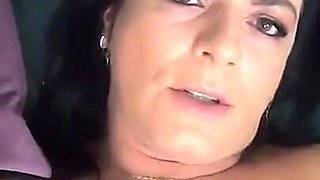 Sexy Beauty Starts Her Day by Masturbating to a Hot Orgasm, Would You Accept Me as Your Girlfriend?