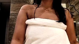 Divya Tamilgirl Strip Chat Full Nude In Model In Towel