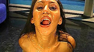 Hot Chick Gets Pussy Fucked and Cumshot Bukkake