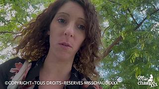 🇫🇷 Misschaudexxx, I dildo my pussy on a public bench