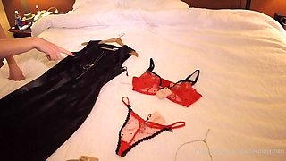 Hotwife's Wild Passion with Mature Tempting Curves