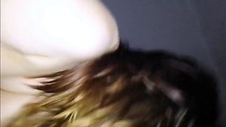 der Rotkehlchenjunge