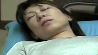 Milf Minako toying in front of hubby (Japan)