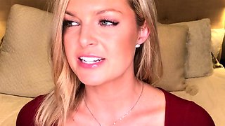 amateur blonde solo webcam