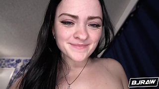 Imani Valor hot blowjob video