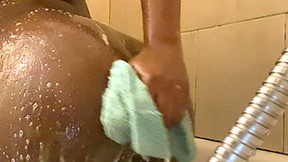 Instagram live her in shower NUDE