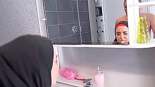 Muslim Freya Dee fuck in the bathroom