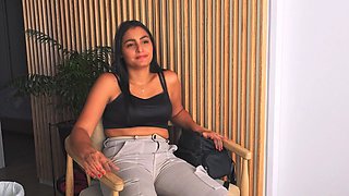 Innocent 18yo Latina Sucks Big Cock