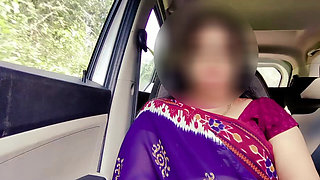 Desi Bhabhi in the Car