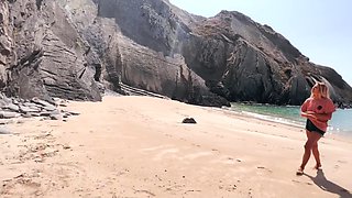 Amateur couple has steamy fuck on the beach - Real Couple