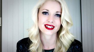 Amateur webcam girl masturbate big dildo