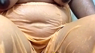 Desi Indian Saira Aunty Bathing, Indian Women Bath, Housewife Bathing and Washing Her Tight Pussy with Soap
