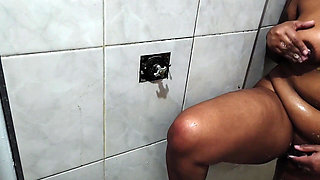 Meia Irm Se Masturba Seu Irmo Pede Uma Chupada Troca Do Segredo