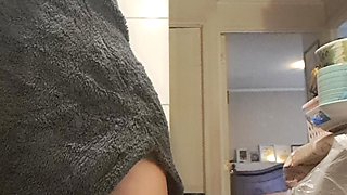 Stepmom Without Panties in the Hot Kitchen