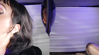 Handsfree Closeup Milking Table VR