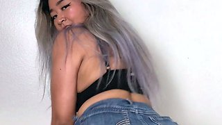 Amateur Asian Webcam Strip Masturbation