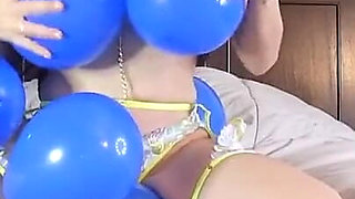 I Love the Way the Latex Balloons Feel on My Skin, I Can't Help but Keep Rubbing Them All Over Me!!