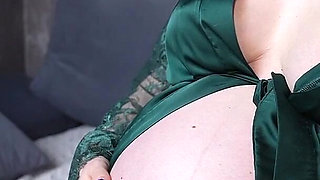 Pregnant Belly Movements From Inside and First Labours