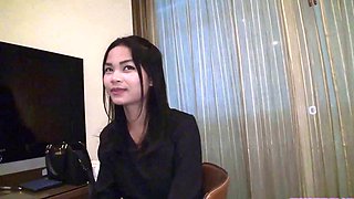 Slender Hottie Gives Man An Outstanding Fucking Performance