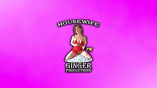 MILF Solo Masturbation in Car